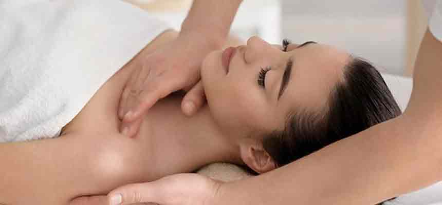 Deep tissue Massage in Oud Metha 
